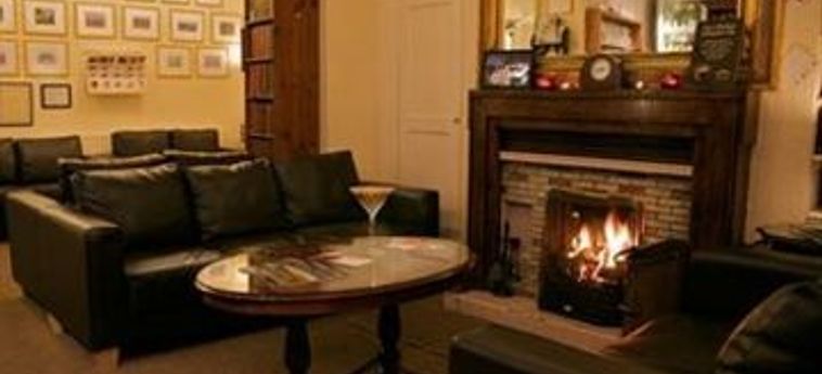 Alexandra & Victoria Hotel - Guest House:  SOUTHPORT