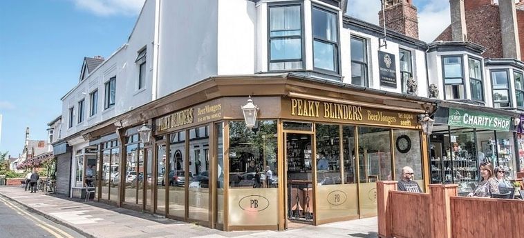 PEAKY BLINDERS ACCOMMODATION & BAR 4 Sterne