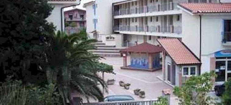 Hotel Aquamarine Residence:  SOVERATO - CATANZARO