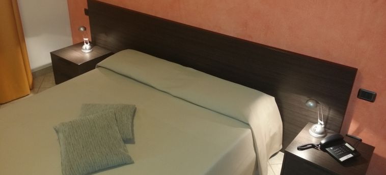 Hotel Residence Arianna:  SOVICILLE - SIENA