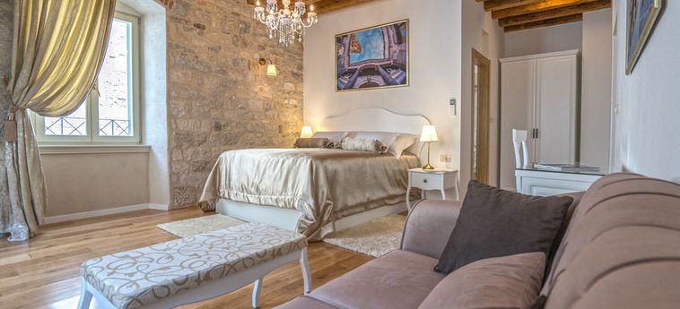 Hotel Villa Split Luxury Rooms:  SPALATO - DALMAZIA