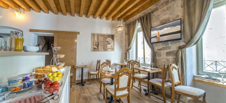 Hotel Villa Split Luxury Rooms:  SPALATO - DALMAZIA
