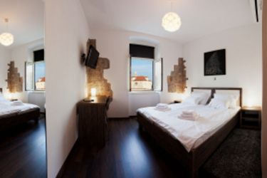 Hotel Marmontova Luxury Rooms:  SPLIT - DALMATIA