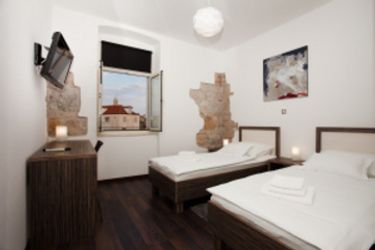 Hotel Marmontova Luxury Rooms:  SPLIT - DALMATIA