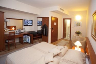 Hotel Royal Suites:  SPLIT - DALMATIA