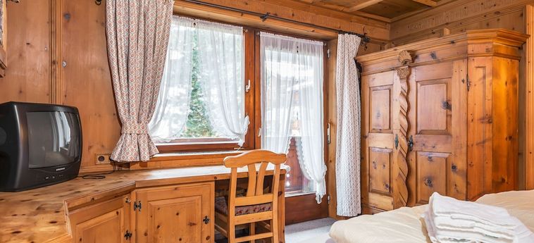 Hotel Talhof Nigg By Skinetworks St Anton Am Arlberg: Foto 