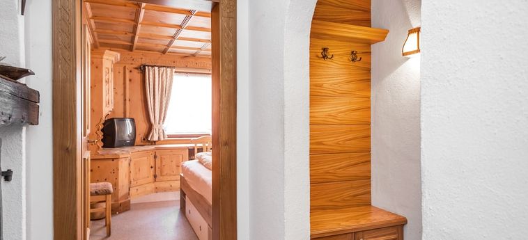 Hotel Talhof Nigg By Skinetworks St Anton Am Arlberg: Foto 