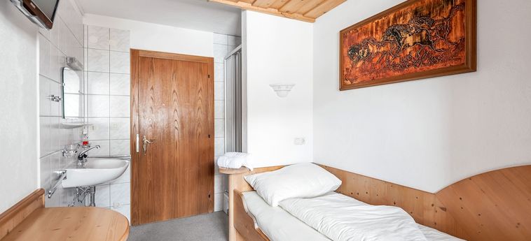 Hotel Talhof Nigg By Skinetworks St Anton Am Arlberg: Foto 