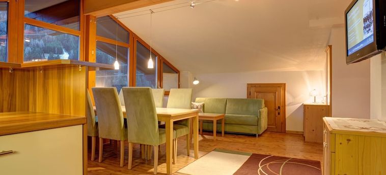 Spacious Apartment In Sankt Anton Am Arlberg With Balcony St Anton Am Arlberg: Foto 