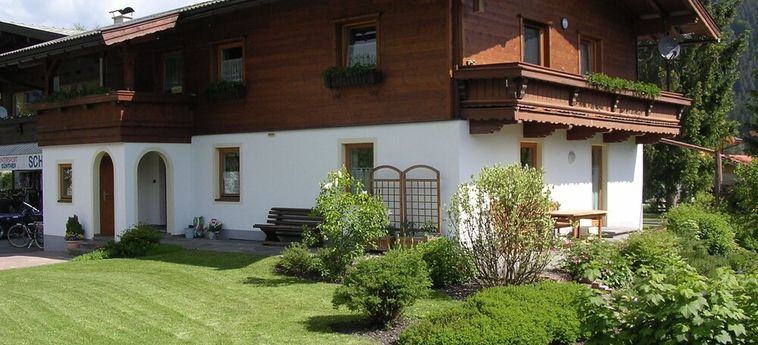 Hotel Ferienwohnung Annemarie Günther St Ulrich Am Pillersee : Photo 