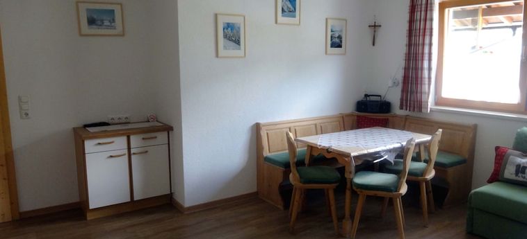Hotel Ferienwohnung Annemarie Günther St Ulrich Am Pillersee : Photo 