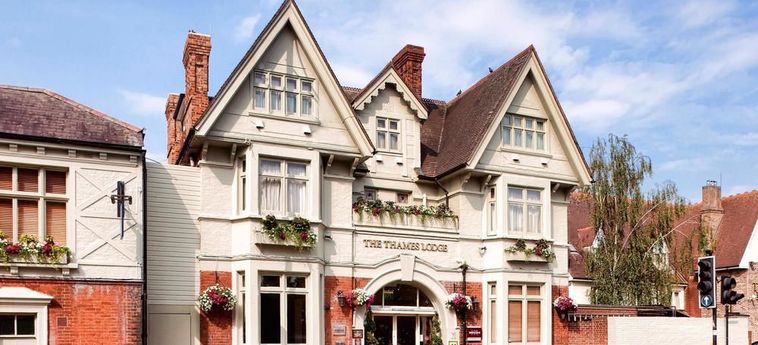 Hotel Mercure Thames Lodge:  STAINES