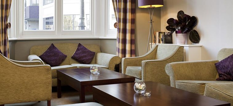 Hotel Mercure Thames Lodge:  STAINES