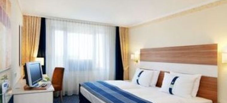 Hotel Holiday Inn Stuttgart:  STUTTGART