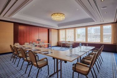 Hotel Steigenberger Graf Zeppelin Stuttgart: Photo 