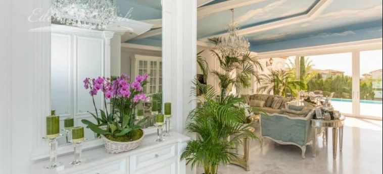 Hotel Eden Park Luxury Villlas:  SUNNY BEACH