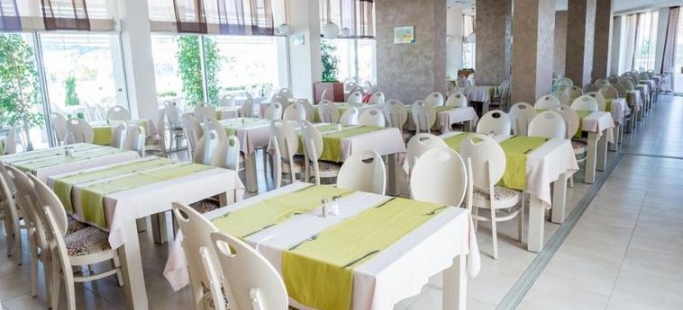 Aqua Nevis Club Hotel Sunny Beach: Photo 