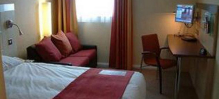 Hotel Holiday Inn Express Swindon City Centre:  SWINDON