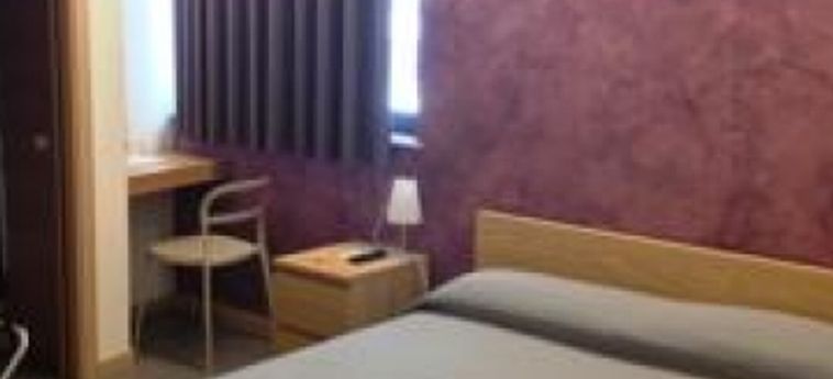 Hotel Al 9 Exclusive Rooms:  SYRAKUS
