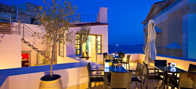 Hotel Villa Selena:  SYROS