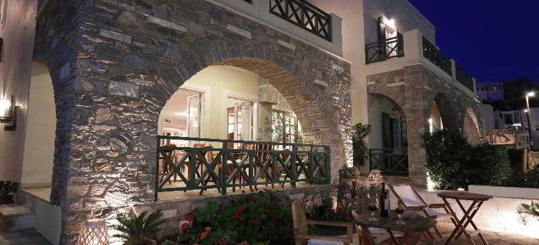 Hotel Brazzera:  SYROS