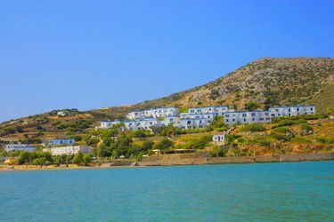 Hotel Dolphin Bay Family Beach Resort:  SYROS