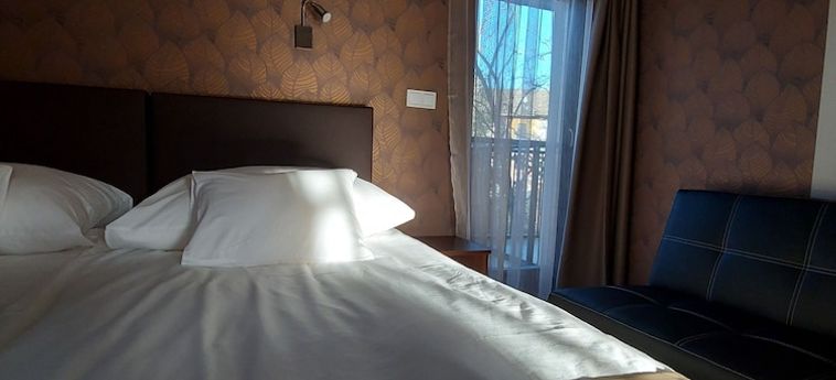 Hotel Vén Diófa De Lux Panzió Szeged: Foto 
