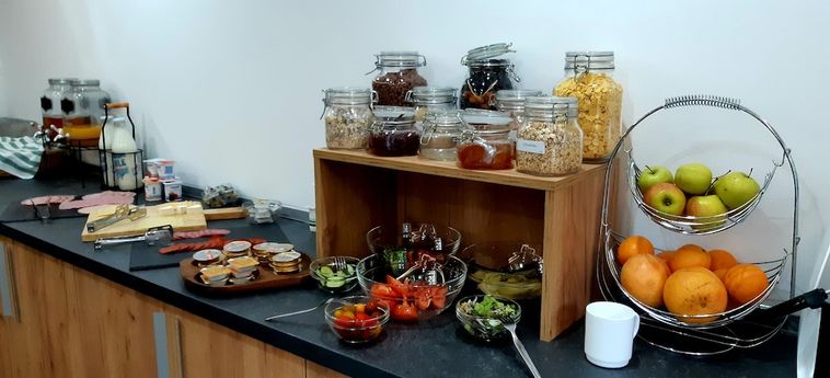 Hotel Vén Diófa De Lux Panzió Szeged: Foto 