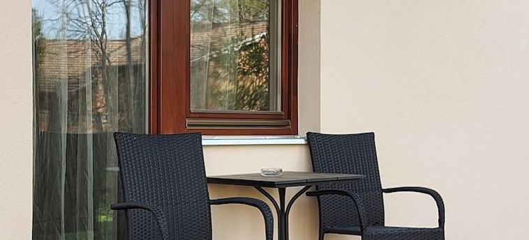 Hotel Vén Diófa De Lux Panzió Szeged: Foto 
