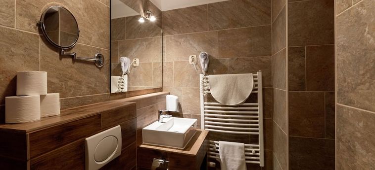 Hotel Vén Diófa De Lux Panzió Szeged: Foto 