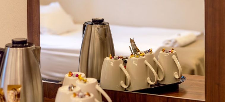 Hotel Vén Diófa De Lux Panzió Szeged: Foto 