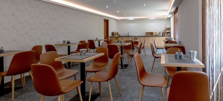 Hotel Vén Diófa De Lux Panzió Szeged: Foto 