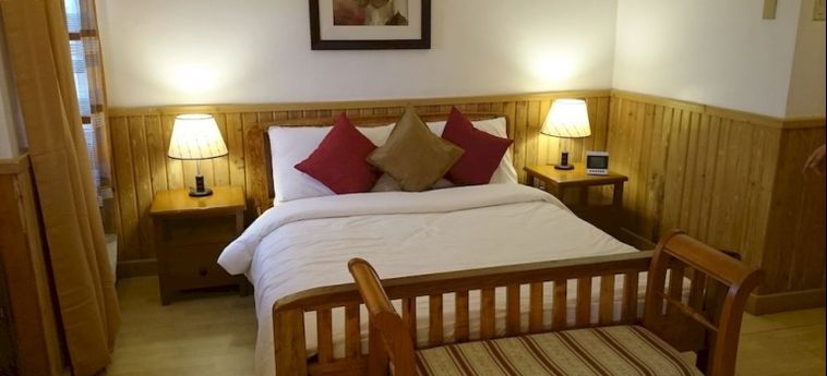 Hotel Chateau Beatrice Bed & Breakfast:  TAGAYTAY