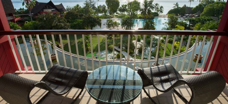 Hotel Tahiti Ia Ora Beach Resort - Managed By Sofitel:  TAHITI