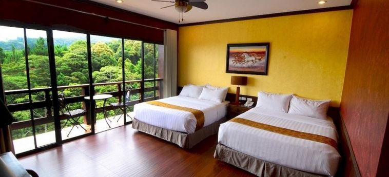 Hotel Dahilayan Forest Park Resort:  TALAKAG
