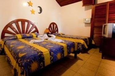 Hotel El Milagro:  TAMARINDO - GUANACASTE
