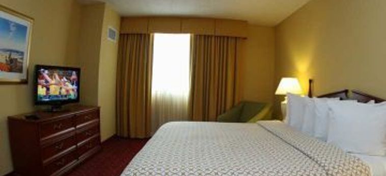 Hotel Embassy Suites Tampa - Airport-Westshore:  TAMPA (FL)