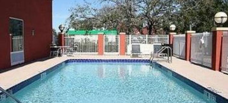 Holiday Inn Express Hotel & Suites Tampa-Fairgrounds-Casino:  TAMPA (FL)