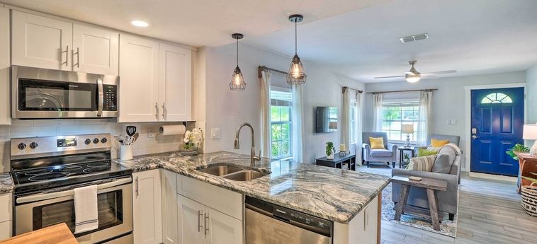 Hotel Central Point Tampa Home W/ Outdoor Lounge! Tampa (Fl) : Photo 