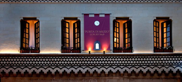 Hotel Porta Di Mezzo Luxury B&b:  TAORMINA - MESSINA