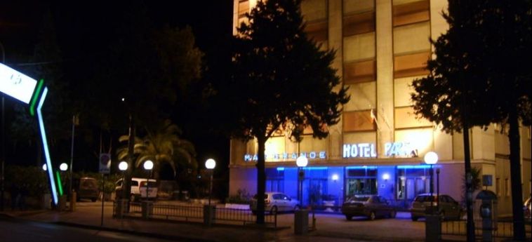 Park Hotel Mar Grande:  TARANTE