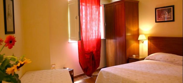Hotel B&b San Andrea Degli Armeni - Dimora Storica:  TARANTE