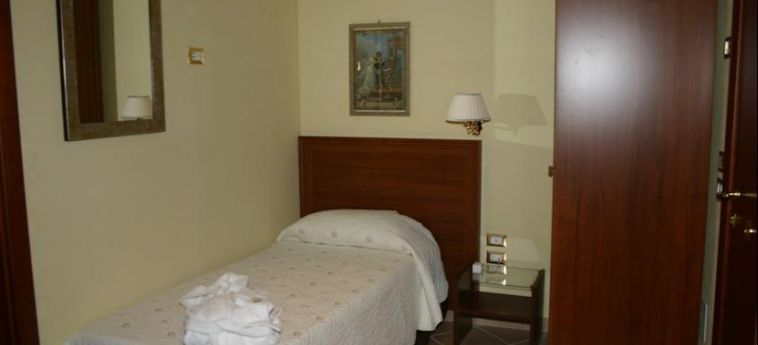 Hotel B&b San Andrea Degli Armeni - Dimora Storica:  TARANTE