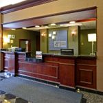 HOLIDAY INN EXPRESS & SUITES WOODHAVEN 2 Stars