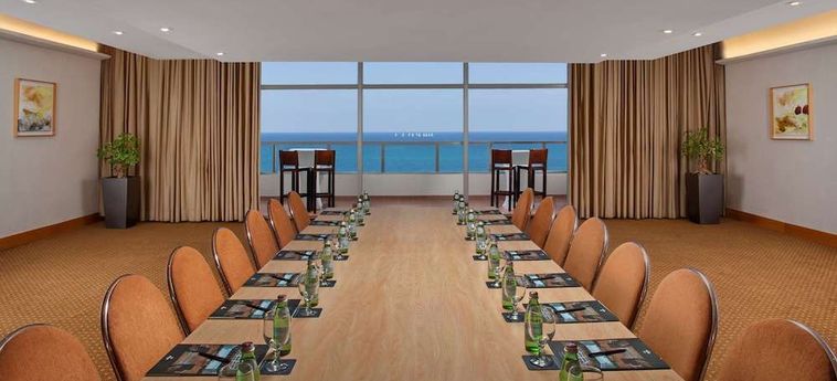 Hotel Hilton Tel Aviv Tel Aviv: Foto 