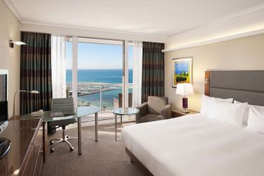 Hotel Hilton Tel Aviv Tel Aviv: Photo 