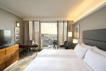 Hotel Hilton Tel Aviv Tel Aviv: Photo 