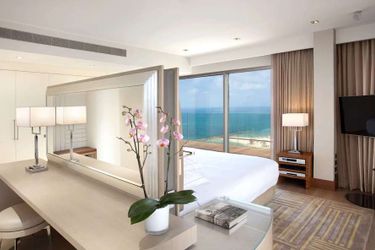 Hotel Hilton Tel Aviv Tel Aviv: Photo 