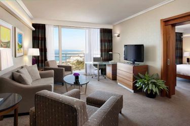 Hotel Hilton Tel Aviv Tel Aviv: Photo 