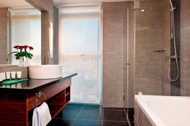 Hotel Hilton Tel Aviv Tel Aviv: Photo 